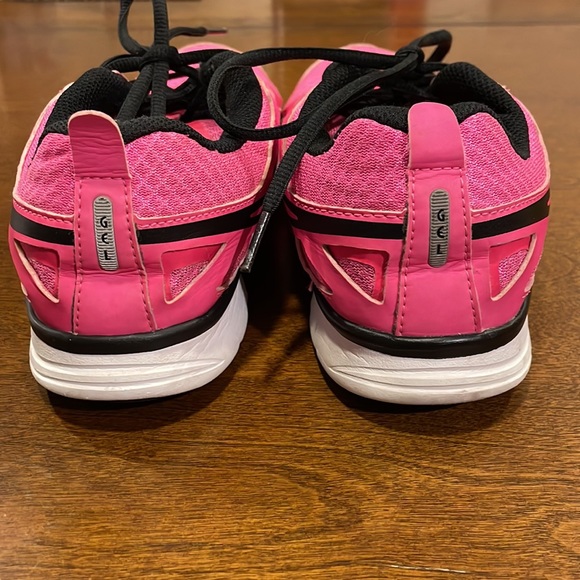 Asics Pink Black GeL Running Shoes size 8 - Picture 4 of 10